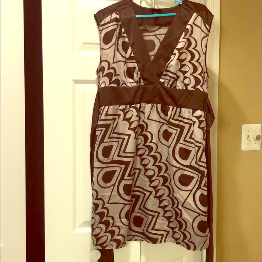 Brown and dark champagne patterned silk dress